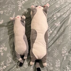 Amazon Gray and White Cat Plush Set